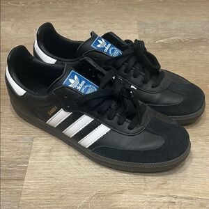 Like New - Adidas Samba Black Sneakers